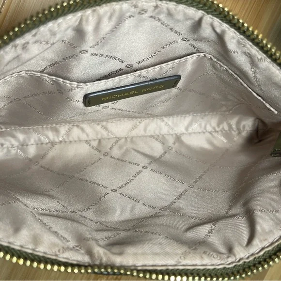 Michael Kors Clutch - Picture 3 of 9